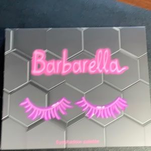 Barbarella eyeshadow palette